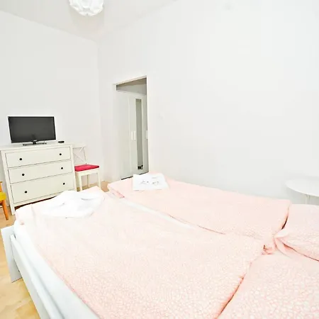 Apartment White Marina *