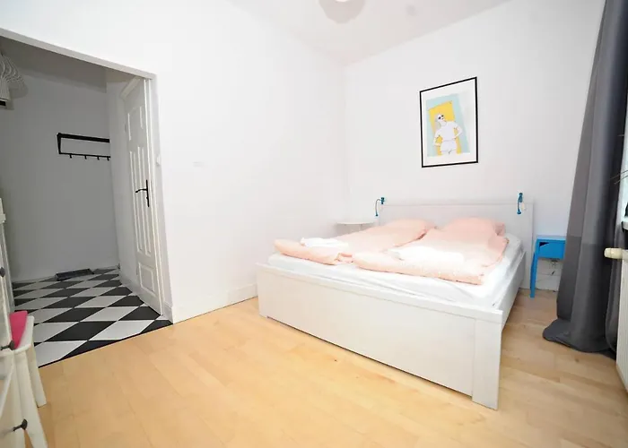 Apartment White Marina